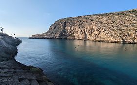 Seaview 2-Bedroom Apartment In Xlendi