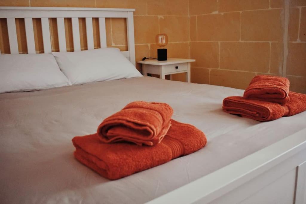 Seaview 2-Bedroom Apartment In Xlendi Exterior photo